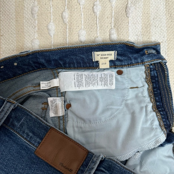 Madewell medium wash skinny jeans size 25p - Picture 7 of 8